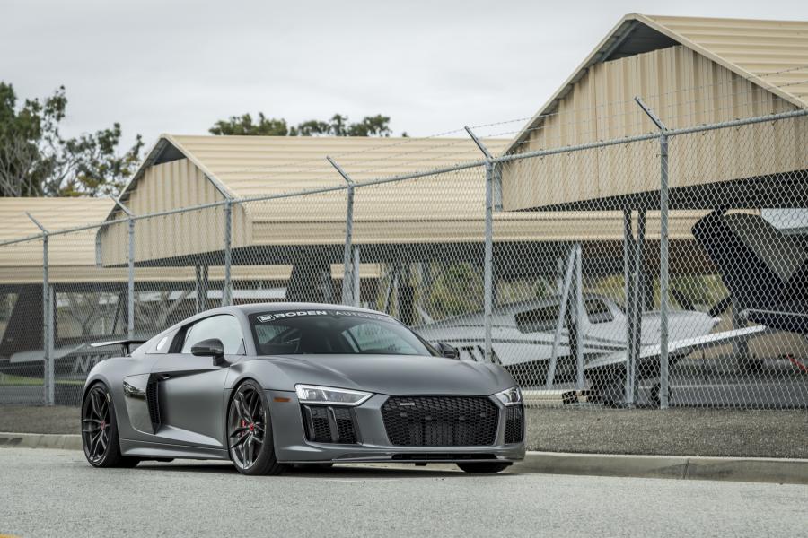  Audi R8 VRS by Vorsteiner 2017 года  (фото 30 из 31)